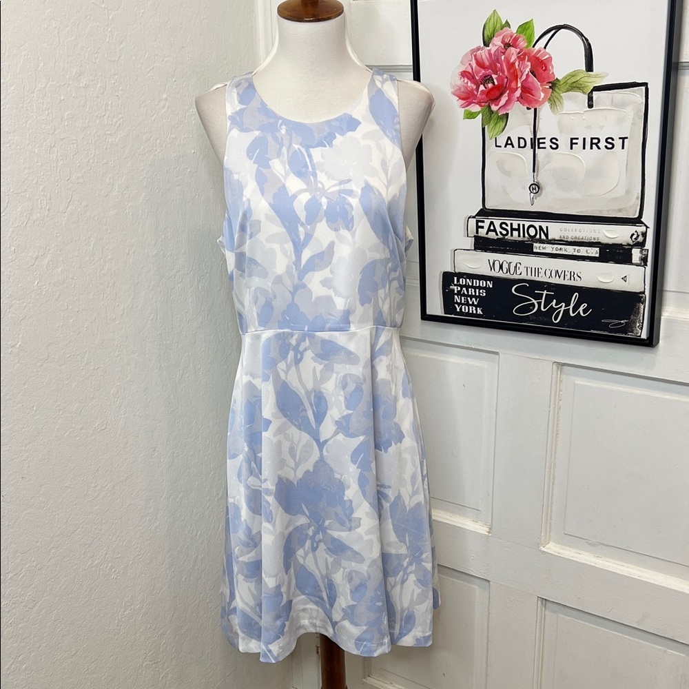 Banana Republic Blue & White Floral Racerback Dress Size 10P